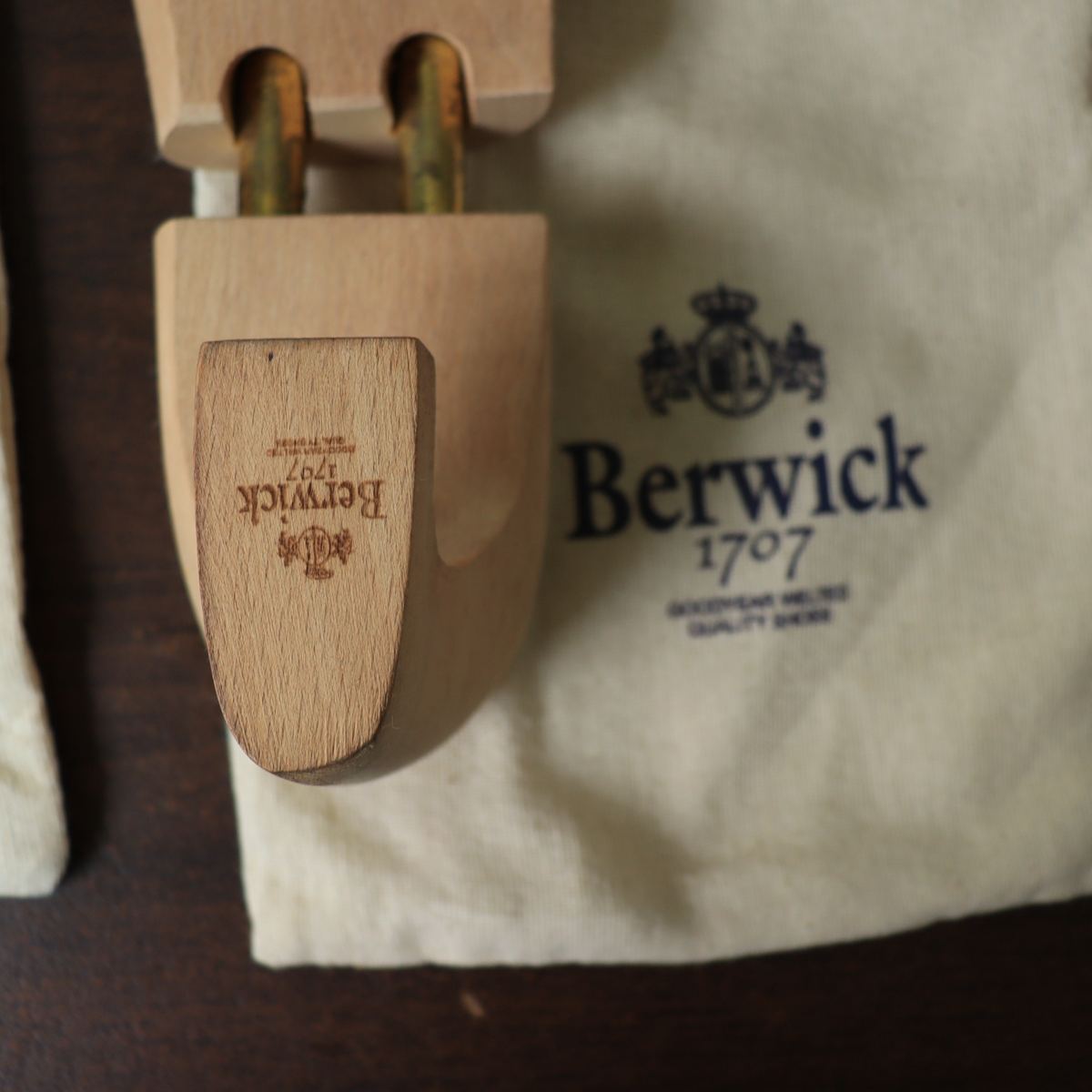 Berwick1707 Shoe Tree Beech Wood Natural (Twin Tube) + ถุงผ้า Berwick 2… รูปที่ 8