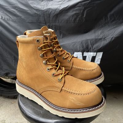 Classico Moctoe Boots