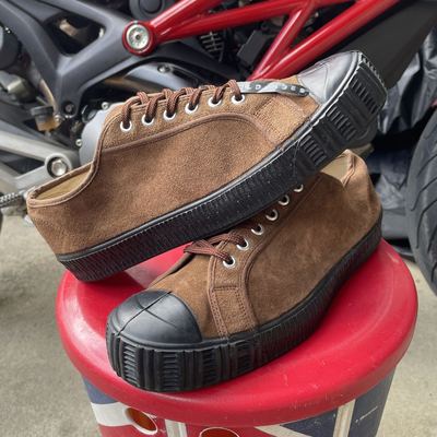 FERN Military Gym Shoes